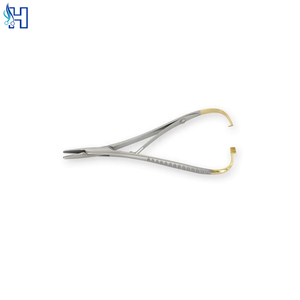 Porte-aiguille Mathieu en acier inoxydable avec mors en carbure de tungstène pour procédures médicales et vétérinaires - Product Image 1