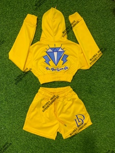 ชุดเซ็ต 3 ชิ้น เสื้อครอปสปอร์ต กางเกงขาสั้น และเสื้อฮู้ดแขนสั้น ผ้าถักโพลีเอสเตอร์ ยืดหยุ่น สวมใส่สบาย ความยาวเหนือเข่า สีเหลือง สำหรับผู้หญิง ยี่ห้อ Daily Dose - Product Image 5
