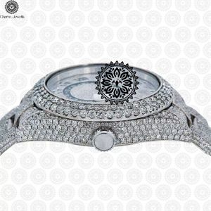 Montre de luxe pour homme Charm Jewels en acier inoxydable avec accents de diamants, mouvement mécanique analogique, cadran de 40 mm, résistance à l'eau 10 bars, automatique - Product Image 4