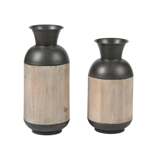 Vase à fleurs en fer forgé artisanal exclusif avec surface à motifs élégants et style d'accentuation sophistiqué - Product Image 4