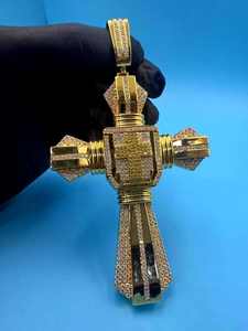 Colgantes de cruz religiosa con moissanita VVS, colgante de cruz personalizado, colgante de plata 925 estilo hip hop, joyería cristiana para regalo de comunión. - Product Image 2