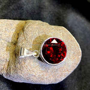 Colgante de Plata de Ley 925 Cachemira rubí rojo colgante de piedras preciosas joyería hecha a mano joyería de rubí regalo de Navidad para ella - Product Image 5