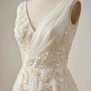 Robes de mariée de luxe en tulle brodé à col en V, coupe trapèze, vente en gros, fournisseur en vrac, fabricant - Product Image 1