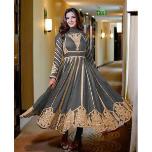 ชุดราตรีที่มีงานปักลำดับที่สวยงามรวมถึงชุดราตรีและ dupatta - Product Image 5