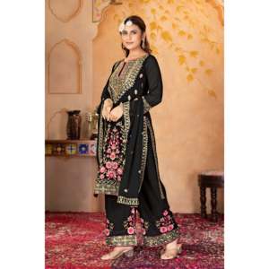 Salwar Kameez en coton de créateur, avec broderie à la main en miroir, haut de gamme pour les fêtes, accompagné de Plazzo et de Dupatta - Product Image 4