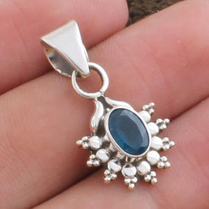 Pendentif en topaze bleue de Londres naturelle, argent sterling 925, bijoux en pierres précieuses faits à la main, collier en topaze bleue profonde, charme pour femmes, vente en gros - Product Image 1