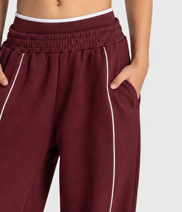 Pantalon de jogging décontracté surdimensionné pour garçon, couleur bordeaux avec détails contrastants, en molleton respirant de qualité supérieure - Product Image 1