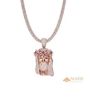 จี้หัวกะโหลกพระเยซูประดับมอสซาไนต์สีโรสโกลด์ พร้อมดวงตาหินสีแดง สไตล์ฮิปฮอป สำหรับงานปาร์ตี้ สร้อยคอสุดหรู สตรีทแวร์ ประดับเพชรแบบไมโครอินเซอร์ต - Product Image 1