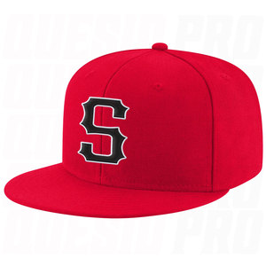 Gorra Snapback Ajustable Personalizada en Rojo, Negro y Blanco, con Costuras, Estilo Urbano, Unisex, para Deportes de Equipo - Product Image 1