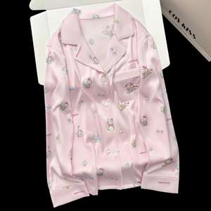 ชุดนอนผ้าซาตินพิมพ์ลายการ์ตูนสีชมพูสำหรับผู้หญิง บรรจุกล่องของขวัญ ชุดนอนผ้าไหม - Product Image 3