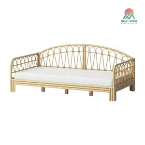 Cama de ratán natural para niños. Muebles para el hogar seguros y resistentes. - Product Image 1