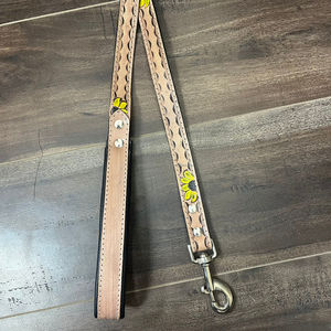 2025 multifonctionnel personnalisé longueur réglable mains libres laisse de chien usiné à la main en cuir de vachette grand moyen laisse de chien avec poignée - Product Image 5