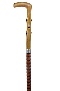 Bastón de Caminar Tallado de Lujo Moderno con Empuñadura de Cuerno Natural Exquisito, Diseño Ecológico - Product Image 6