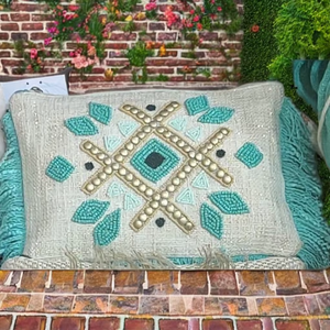 Mantel Individual Ovalado de 14-15 Pulgadas Hecho a Mano con Cuentas, Técnica de Jacquard de Algodón Bordado, Antideslizante, Lavable, Ecológico para el Hogar - Product Image 1