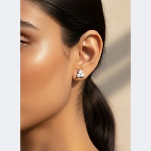 Boucles d'oreilles en or plaqué 18 carats avec trois diamants de laboratoire ronds de 0,50 carat, couleur E, certifiées IGI - Product Image 6