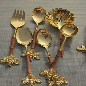 ช้อนเสิร์ฟสแตนเลสสตีลเคลือบทองหรูหราด้ามจับยาวเคลือบเงาทนทานสำหรับงานปาร์ตี้ - Product Image 1