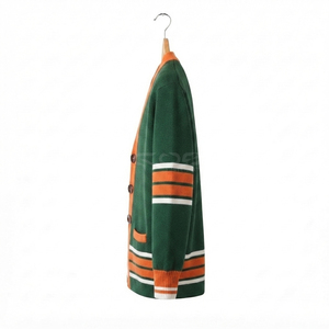 Pull en tricot vert pour femme Cosh International, cardigan décontracté à manches longues avec rayures et logo en chenille, pull pour femme - Product Image 3
