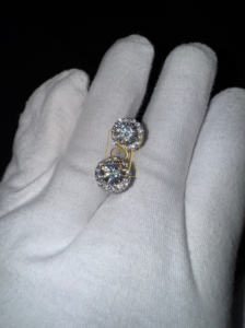 Boucles d'oreilles clous en argent 925 plaqué rhodium, personnalisées, vente en gros, plusieurs tailles, halo de moissanite, diamant, charme fleur, anniversaire - Product Image 2