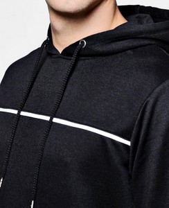 Survêtement à capuche noir pour homme, manches longues, couleur unie, vêtement décontracté, respirant, polyester, coupe classique, avec poches latérales - Product Image 3