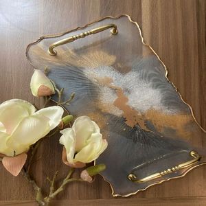 Bandeja de Resina Estilo Costero con Asas de Latón, Diseño de Océano Azul, Arena Dorada y Estrellas de Mar, Moderna, Decorativa, para Servir - Product Image 4