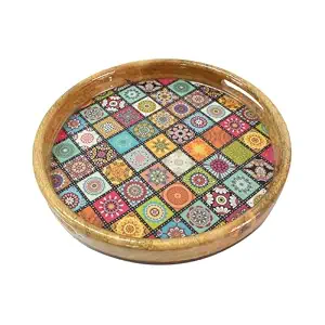 Bandejas de Madera Hechas a Mano con Patrón Mena Atemporal (Esmaltado) - Elegantes y Versátiles Bandejas para Servir en Juego de 3 Piezas de Resina - Product Image 5