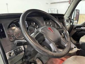 Tracteur routier diesel 6x4 robuste pour le transport logistique, le transport routier de marchandises et les opérations d'expédition internationales - Product Image 6