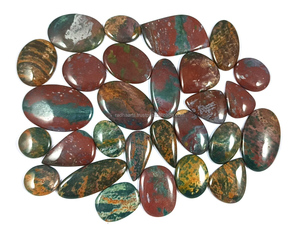 Magnifiques cabochons en agate sanguine africaine - Marque Radha Arts - Taille 25-40 mm - Rouge et vert naturels - Vente en gros pour la fabrication de bijoux - Product Image 1