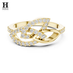 Anillo Apilable de Oro de 14K con Diamantes Inspirado en Marquesas - Elegante Diseño de Hoja para Mujer - Product Image 2