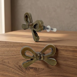 Poignée de tiroir en fonte industrielle en forme d'arc, style perles, installation facile pour armoires de cuisine et penderies - Product Image 3