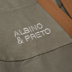 Kimono de Jiu Jitsu Brasileño (BJJ) de Primera Calidad, 450GSM, Tejido de Algodón Perla, Duradero, Transpirable, Ligero, para Competencia y Entrenamiento - Product Image 6