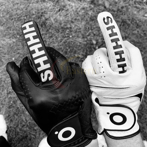 ถุงมือหนังแกะคุณภาพพรีเมียม 100% แท้ สำหรับตีกอล์ฟบุรุษ  รับสกรีนโลโก้ ระบายอากาศได้ดี สวมใส่สบาย มีจำหน่ายแล้ว - Product Image 1