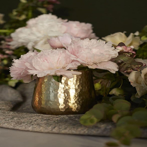 Maceta Metálica Hux para Plantas y Flores, Florero Metálico Dorado, Decoración para el Hogar u Oficina, Maceta Interior y Exterior para Cualquier Evento - Product Image 2