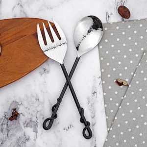 ชุดช้อนส้อมสแตนเลสแบบตอกลาย VIC 50329 จำนวน 5 ชิ้น พร้อมที่ตักสลัด 2 ชิ้น |   ชุดช้อนส้อมระดับพรีเมียม |   ชุดอุปกรณ์บนโต๊ะอาหารสำหรับงานแต่งงาน - Product Image 5