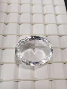 Quartz blanc naturel massif, taille ovale géante, qualité muséale, cristal de roche, pierre précieuse en vrac pour collectionneurs et fabrication de bijoux - Product Image 2