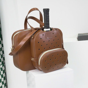 Bolsa de transporte premium para palas de pickleball con construcción de cuero para protección, durabilidad y estilo deportivo a bajo precio. - Product Image 2