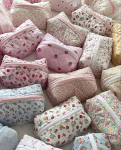 2026 Manual Quilted Cloth Makeup <b>Bag</b> Custom Color Floral Pattern Cosmetic Pouches Open Closure <b>Bags</b> - Product Image 2