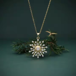 Elegante Collar con Colgante de Diamante Natural Inspirado en el Sol Radiante, Oro Rosa, Moderno, para Celebraciones de Aniversario de Bodas - Product Image 1