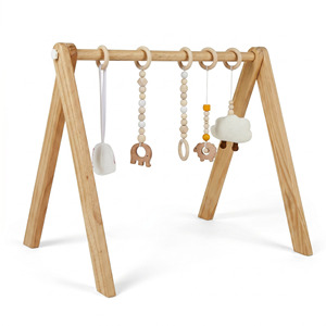 Gymnase d'activités pour bébé en bois écologique pour l'intérieur avec ensemble de jouets en rotin, gymnase d'activités en bois pliable pour enfants - Product Image 2