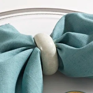 ที่ใส่ผ้าเช็ดปากทองเหลืองและเงินสุดหรูทันสมัยสำหรับงานเลี้ยงอย่างเป็นทางการ แหวนผ้าเช็ดปากโลหะขัดเงาอย่างประณีต - Product Image 6