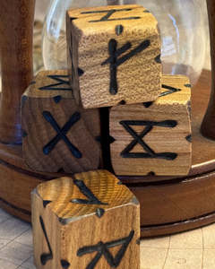 Natural Wooden Dice Handmade Wood Cube Dice Tabletop <b>Gaming</b> Dice Educational Learning Dice Party Game Accessory - Product Image 2