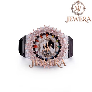 Reloj de Lujo con Correa de Caucho Negro y Diamantes de Moissanita de Calidad de Exportación para Uso Diario, Fiestas y Moda Urbana, Disponible para la Venta - Product Image 1