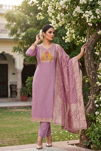 Dupatta de Seda de Algodón P V Simmar de Primera Calidad con Trabajo Artesanal y Banarshi Puro - Product Image 3