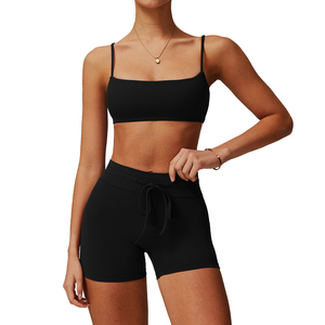 Ensemble soutien-gorge de sport respirant, léger et durable à maintien élevé pour femme et short de yoga taille haute - Extensible dans quatre sens, écologique - Product Image 5