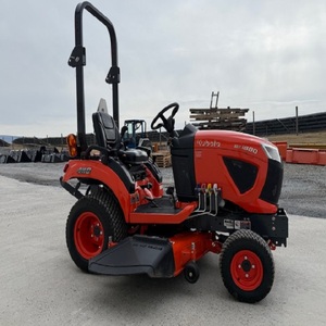 Tractor compacto Kubota BX1880 de alta capacidad y precio accesible con cargador frontal, listo para envío inmediato. - Product Image 3