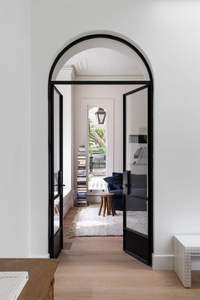 Porte d'entrée cintrée en fer <span class=keywords><strong>de</strong></span> style français avec <span class=keywords><strong>verre</strong></span> Nouveau design Filet d'écran en <span class=keywords><strong>fibre</strong></span> <span class=keywords><strong>de</strong></span> <span class=keywords><strong>verre</strong></span> Porte d'entrée avant en acier peint - Product Image 3