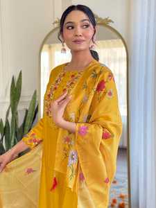 ชุดคุर्ติผ้าไหมสีส้มทรงตรงสำหรับผู้หญิง พร้อมกางเกงขายาว ผ้าไหมแท้คุณภาพดี ผ้าคลุมไหล่พิมพ์ลายดิจิทัล - Product Image 6
