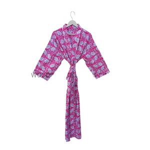 Kimono en coton facile à entretenir Confort pour une routine relaxante Kimono à encolure en V avec un design simple et un imprimé floral pour une tenue décontractée - Product Image 1