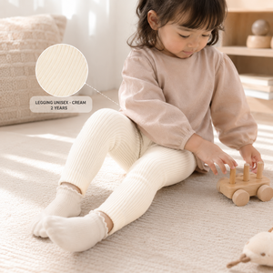 Leggings côtelés couleur crème, confortables et respirants, conçus pour les enfants actifs, avec des fibres respirantes, un confort léger et une qualité durable pour chaque jour. - Product Image 1