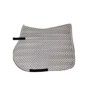 Tapis de selle pour cheval en matériau personnalisé à prix abordable, tapis de selle pour cheval de couleur unie personnalisé, tapis de selle équestre à vendre - Product Image 2