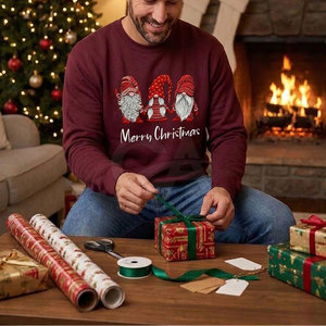 Sweat-shirt de Noël pour homme, motif festif lumineux, en tissu polaire confortable, avec options de motifs personnalisés pour une tenue saisonnière - Product Image 6